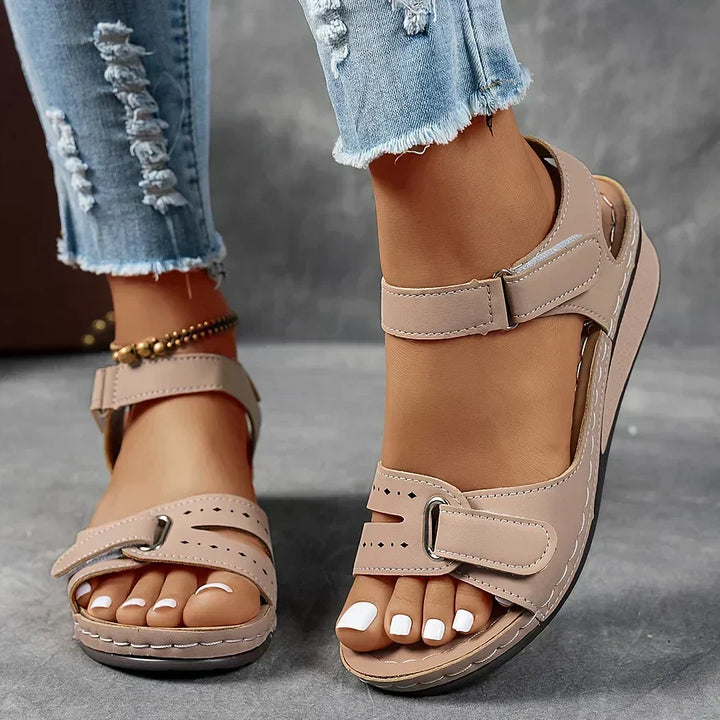 Cynthia | Sleek Orthopedic Sandals