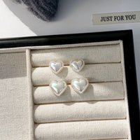 EMILY | LOVING HEARTS PEARL STUD EARRINGS