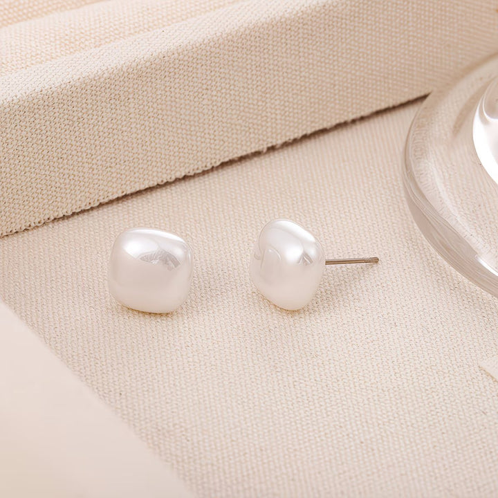 SAVANNAH | SQUARE PEARL EARRINGS