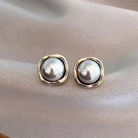 RAVENNA | LUXE BLACK PEARL STUD EARRINGS