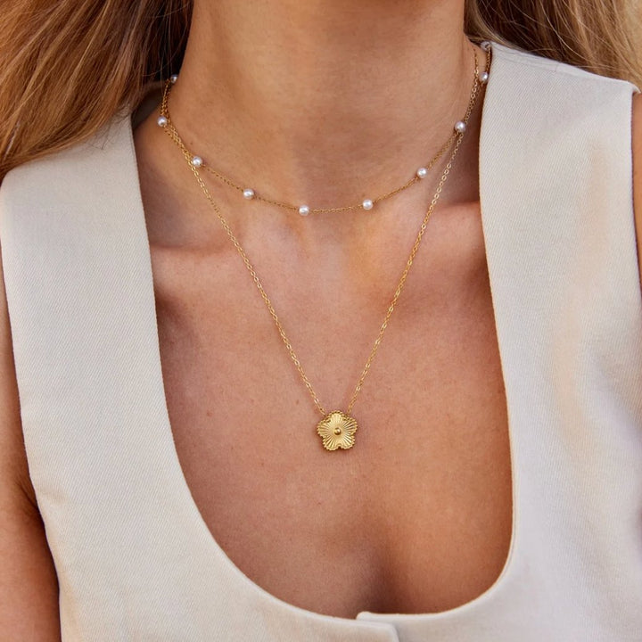 AURELIA | TIMELESS PEARL GOLD NECKLACE