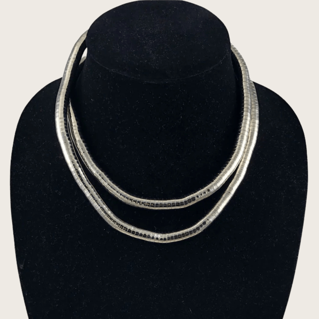 Tiffany | Flexible Loop Necklace