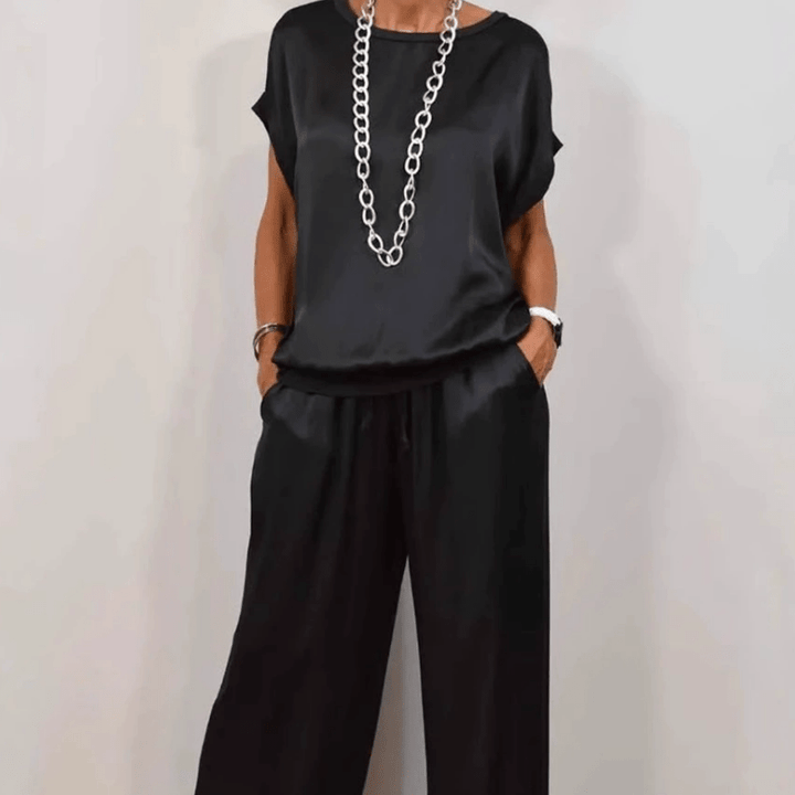 Danica | Timeless Two-Piece Suit